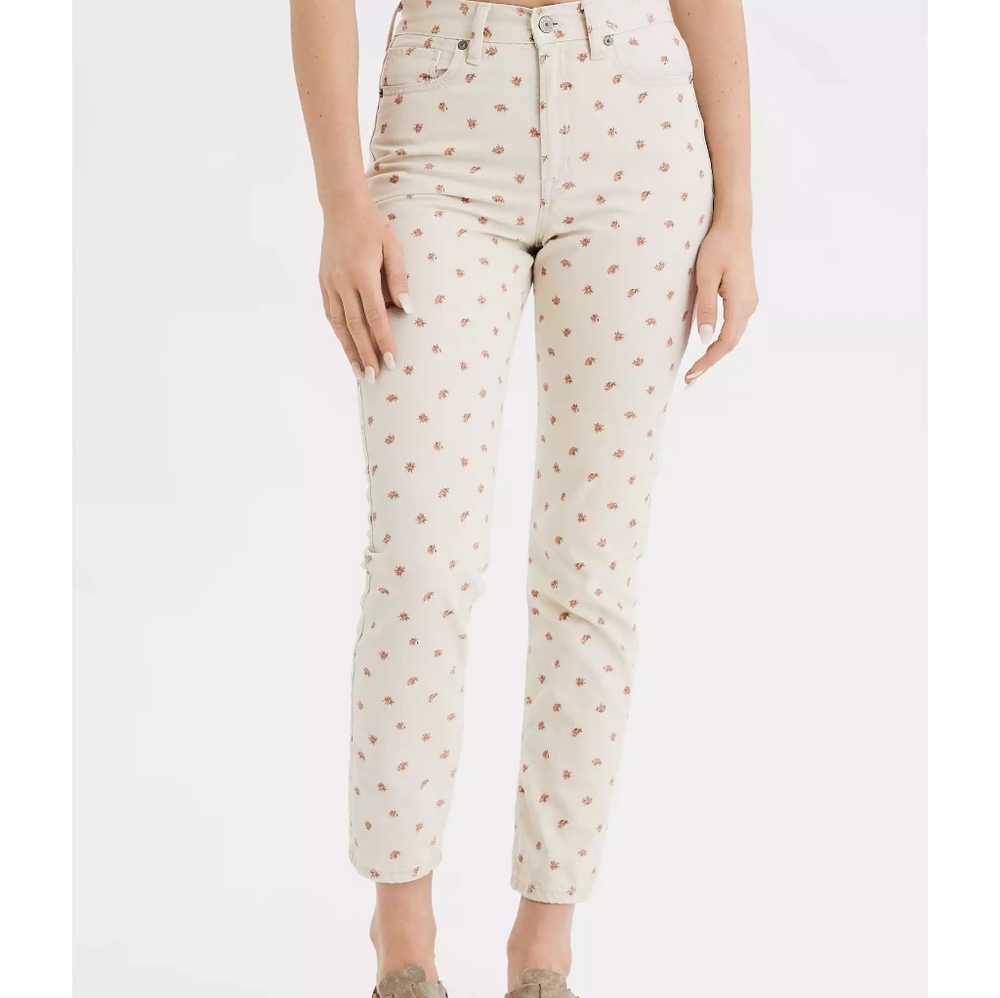 American Eagle || Floral mom jeans